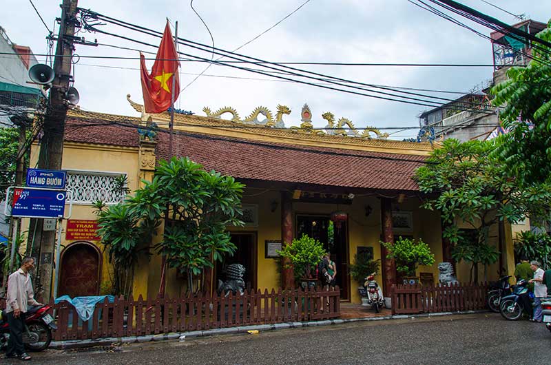 169 - Vietnam - Hanoi - templo de Bach Ma
